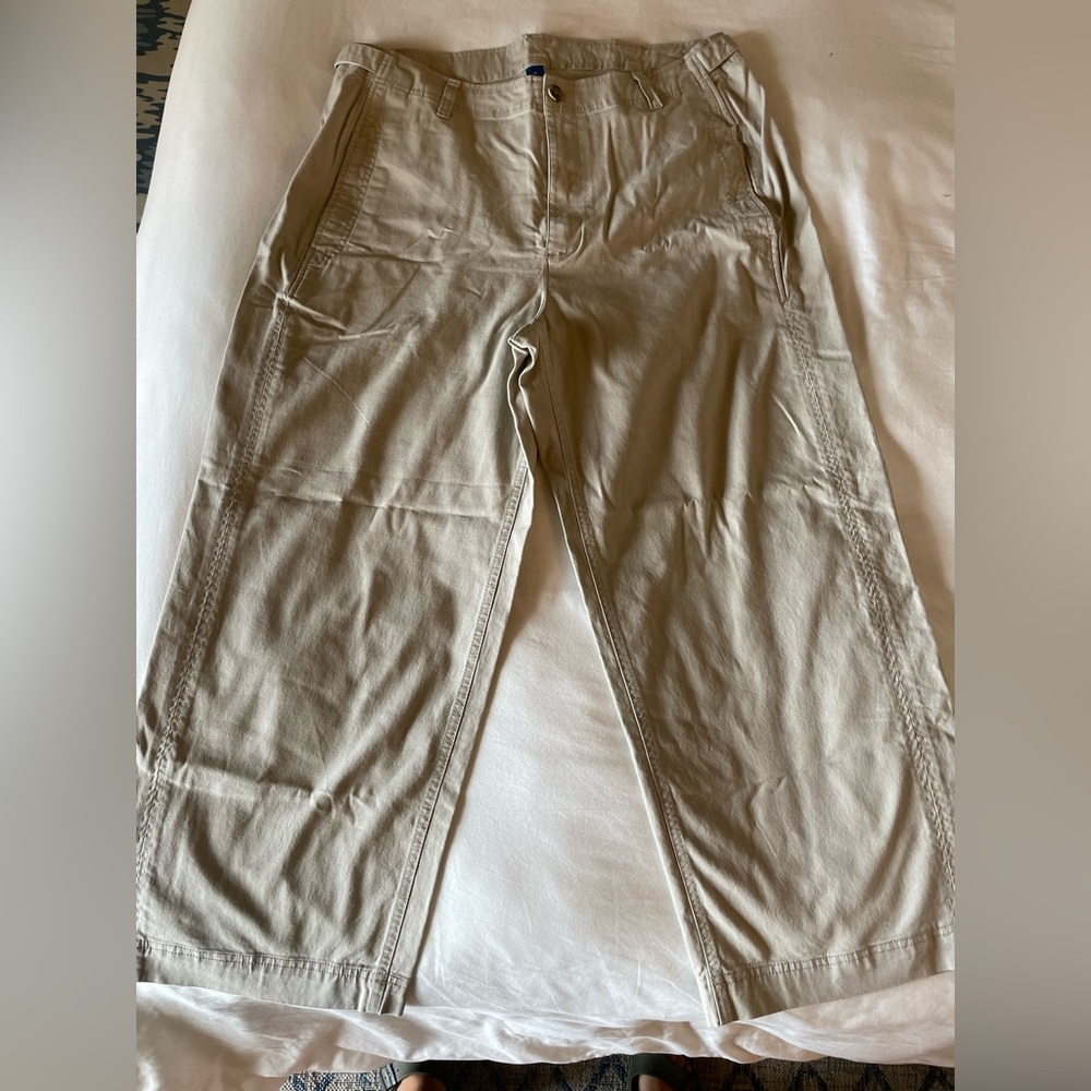 brand New OLD NAVY pants super comfortable